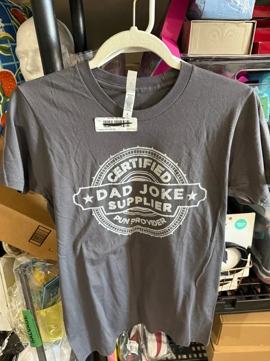 Certified Dad Joke Supplier Gray Graphic Tee. Size S - Picture 4 of 4